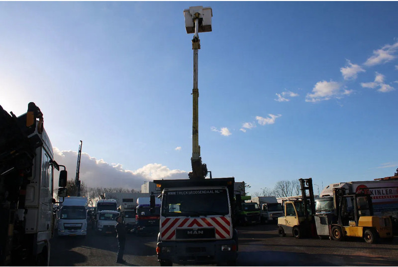 MAN 14.224 + EURO 2 + PTO + EFFER 95 / 2S + 11.5meter platform - Вантажівка з маніпулятором: фото 3 MAN 14.224 + EURO 2 + PTO + EFFER 95 / 2S + 11.5meter platform - Вантажівка з маніпулятором: фото 3