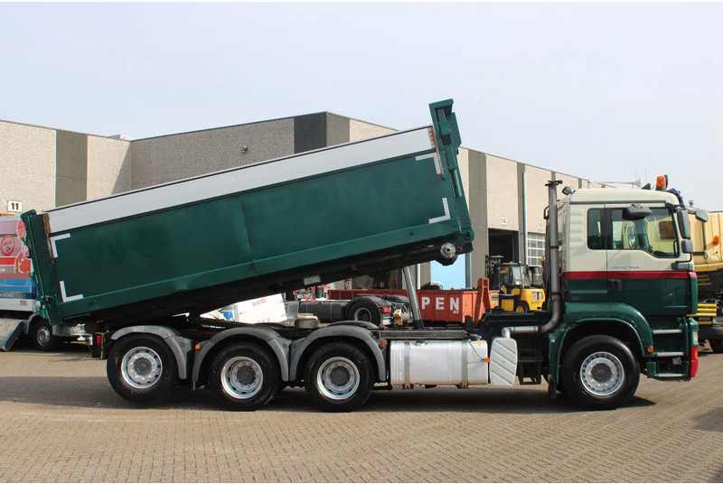 MAN TGA 35.400 8X4 + MANUAL! + NCH kipper/ bitum sprayer - Тросовий мультиліфт: фото 4 MAN TGA 35.400 8X4 + MANUAL! + NCH kipper/ bitum sprayer - Тросовий мультиліфт: фото 4