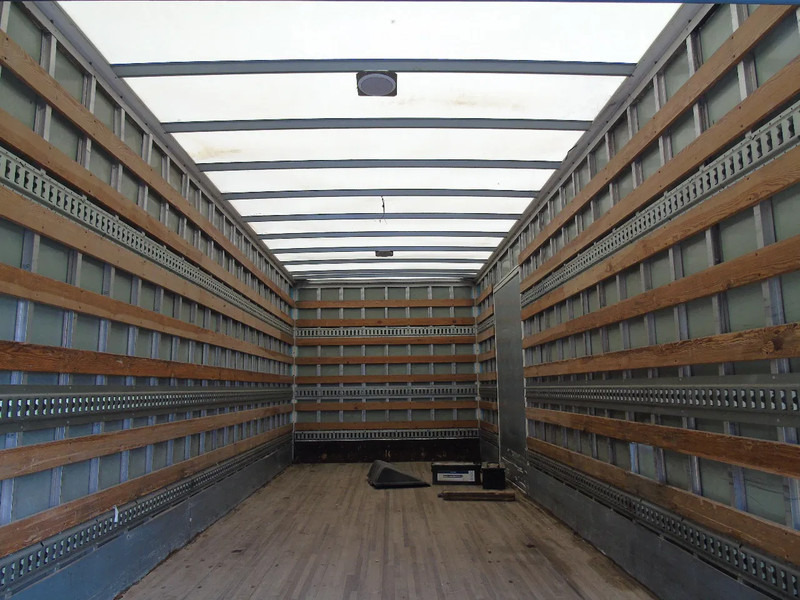 MAN TGL 12.250 + EURO 5 + LIFT - Вантажівка з закритим кузовом: фото 3 MAN TGL 12.250 + EURO 5 + LIFT - Вантажівка з закритим кузовом: фото 3