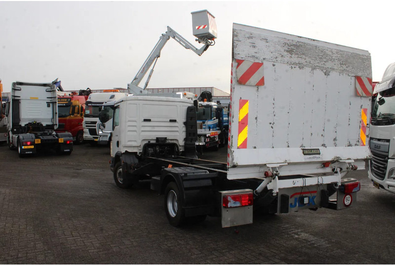 MAN TGL 8.180 + Euro 5 + Dhollandia LIFT - Вантажівка шасі: фото 5 MAN TGL 8.180 + Euro 5 + Dhollandia LIFT - Вантажівка шасі: фото 5