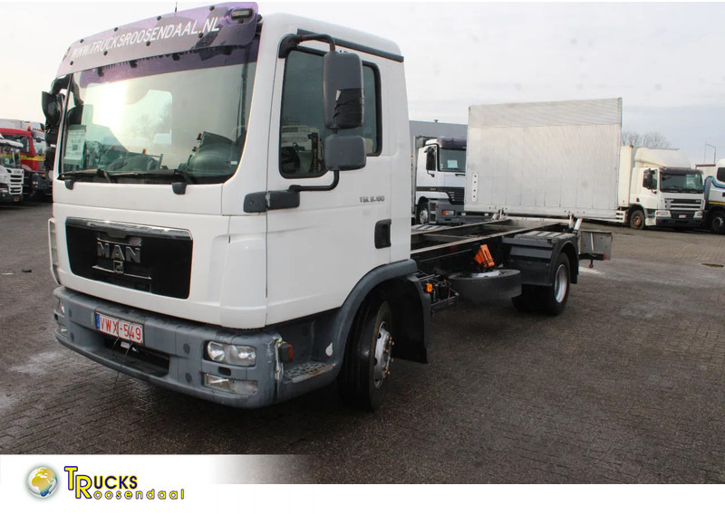 MAN TGL 8.180 + Euro 5 + Dhollandia LIFT - Вантажівка шасі: фото 1 MAN TGL 8.180 + Euro 5 + Dhollandia LIFT - Вантажівка шасі: фото 1