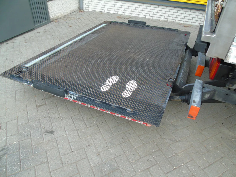 Вантажівка з закритим кузовом MAN TGM 12.250 + EURO 6 + LIFT: фото 11 Вантажівка з закритим кузовом MAN TGM 12.250 + EURO 6 + LIFT: фото 11