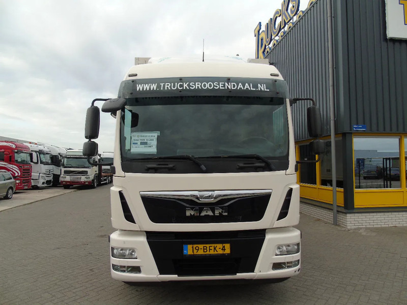 Вантажівка з закритим кузовом MAN TGM 12.250 + EURO 6 + LIFT: фото 16 Вантажівка з закритим кузовом MAN TGM 12.250 + EURO 6 + LIFT: фото 16