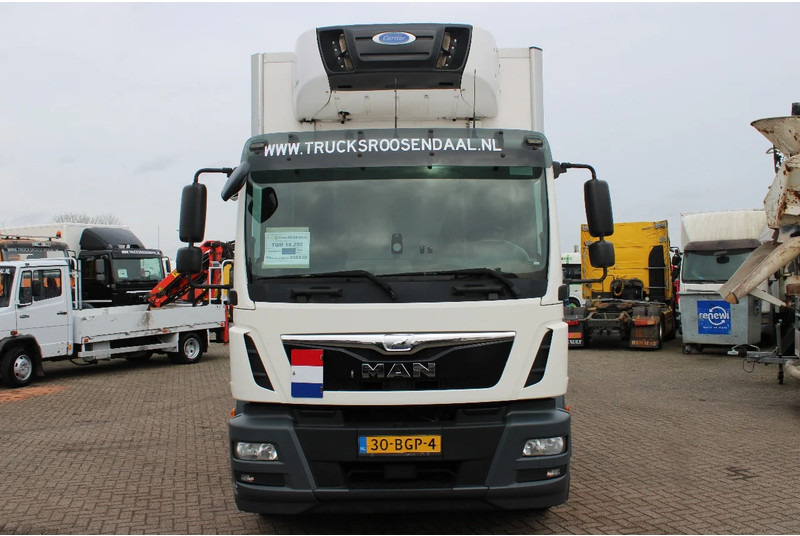 MAN TGM 18.250 + EURO 6 + CARRIER + LIFT - Рефрижератор вантажівка: фото 2 MAN TGM 18.250 + EURO 6 + CARRIER + LIFT - Рефрижератор вантажівка: фото 2
