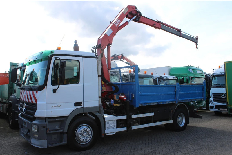 Mercedes-Benz Actros 2032 + HMF 1460 + Tipper + Steel Steel - Самоскид вантажівка: фото 3 Mercedes-Benz Actros 2032 + HMF 1460 + Tipper + Steel Steel - Самоскид вантажівка: фото 3