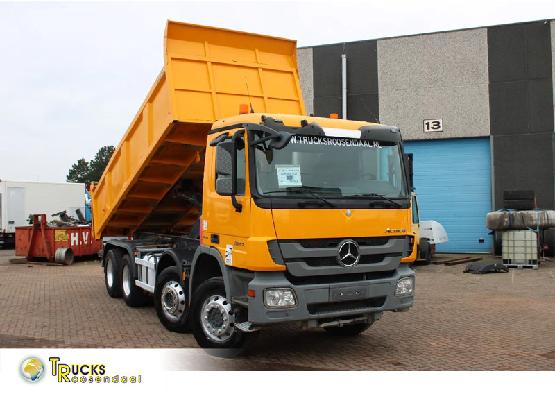 Mercedes-Benz Actros 3241 8x4 + SPRING SPRING BLATT + EURO 5 - Самоскид вантажівка: фото 1 Mercedes-Benz Actros 3241 8x4 + SPRING SPRING BLATT + EURO 5 - Самоскид вантажівка: фото 1