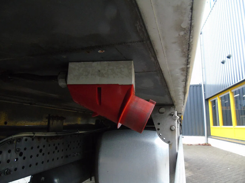 Mercedes-Benz Antos 1924 + EURO 6 + LIFT + KONVEKTA ELECTRIC SOLAR - Рефрижератор вантажівка: фото 4 Mercedes-Benz Antos 1924 + EURO 6 + LIFT + KONVEKTA ELECTRIC SOLAR - Рефрижератор вантажівка: фото 4