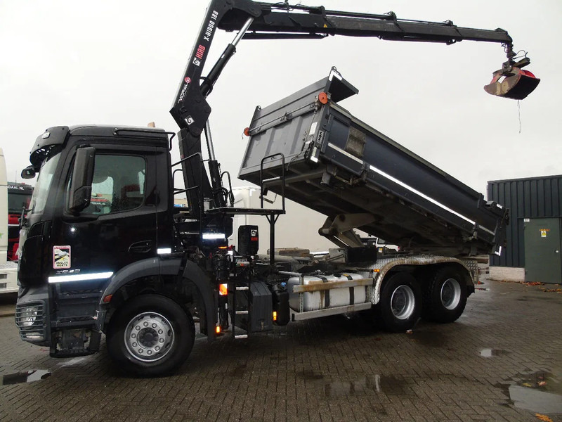 Mercedes-Benz Arocs 2643 + HIAB HIDUO 188B-3 + 6X4 + 3 SIDE TIPPER + REMOTE - Самоскид вантажівка, Вантажівка з маніпулятором: фото 4 Mercedes-Benz Arocs 2643 + HIAB HIDUO 188B-3 + 6X4 + 3 SIDE TIPPER + REMOTE - Самоскид вантажівка, Вантажівка з маніпулятором: фото 4