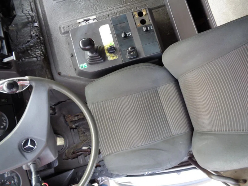 Mercedes-Benz SK 2433 + Semi-Auto + PTO + Serie 14 Crane + 3 pedals - Тросовий мультиліфт, Вантажівка з маніпулятором: фото 5 Mercedes-Benz SK 2433 + Semi-Auto + PTO + Serie 14 Crane + 3 pedals - Тросовий мультиліфт, Вантажівка з маніпулятором: фото 5