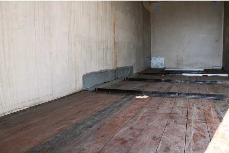 Pacton 2X AXLE + NICE TRAILER - Закритий кузов причіп: фото 4 Pacton 2X AXLE + NICE TRAILER - Закритий кузов причіп: фото 4