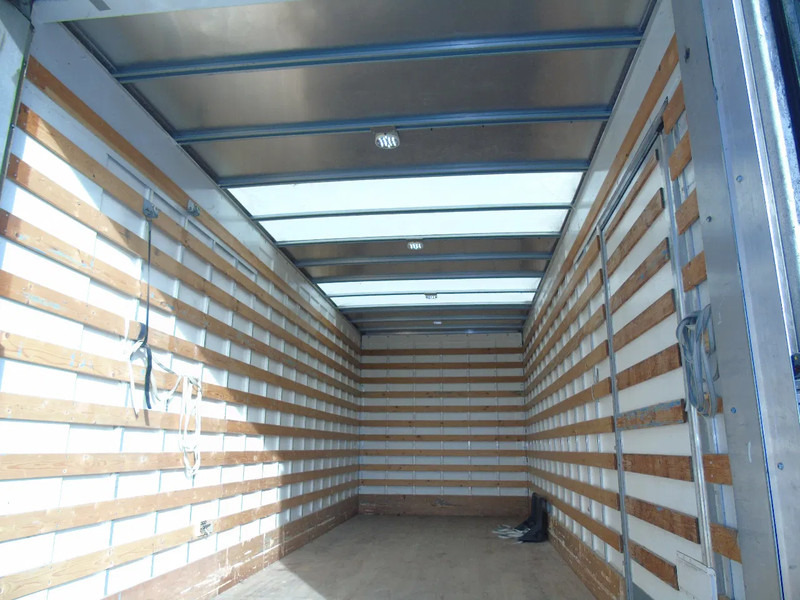 Renault D 12.220 + SPECIAL LIFT + EURO 6 - Вантажівка з закритим кузовом: фото 4 Renault D 12.220 + SPECIAL LIFT + EURO 6 - Вантажівка з закритим кузовом: фото 4