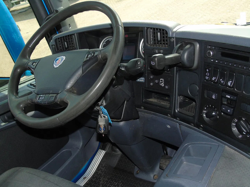 Scania P250 + EURO 6 + LIFT - Вантажівка з закритим кузовом: фото 4 Scania P250 + EURO 6 + LIFT - Вантажівка з закритим кузовом: фото 4