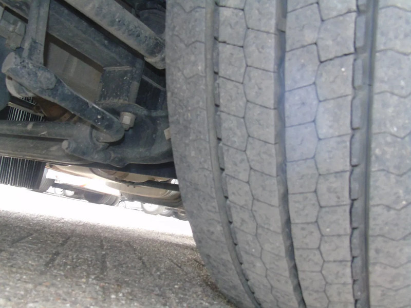 Тягач MAN TGX 18.460 + euro 6 + 6x in stock: фото 14