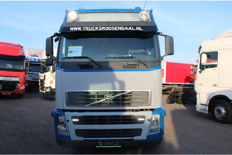 Volvo FH 12.440 + xl cab + manual + EURO 5 - Тягач: фото 4 Volvo FH 12.440 + xl cab + manual + EURO 5 - Тягач: фото 4