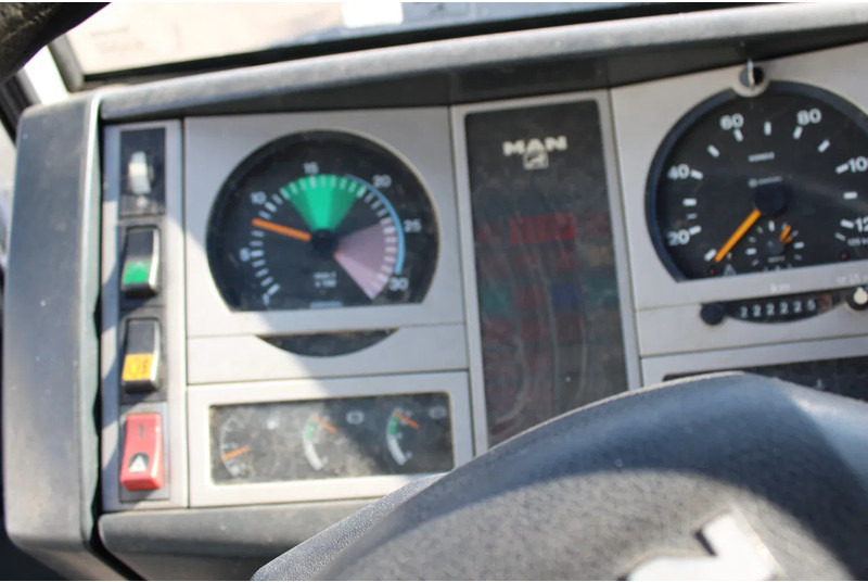 Вантажівка MAN TGL 17.240 + 3PERSON + MANUAL: фото 20 Вантажівка MAN TGL 17.240 + 3PERSON + MANUAL: фото 20