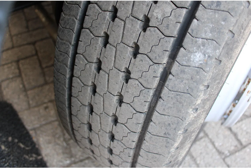 Вантажівка MAN TGL 17.240 + 3PERSON + MANUAL: фото 17 Вантажівка MAN TGL 17.240 + 3PERSON + MANUAL: фото 17