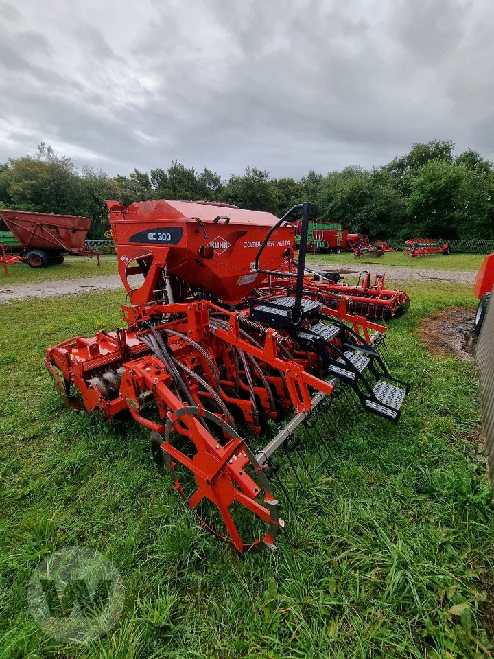 Kuhn HR 303 D + Venta EC 300 - Активна борона: фото 4 Kuhn HR 303 D + Venta EC 300 - Активна борона: фото 4