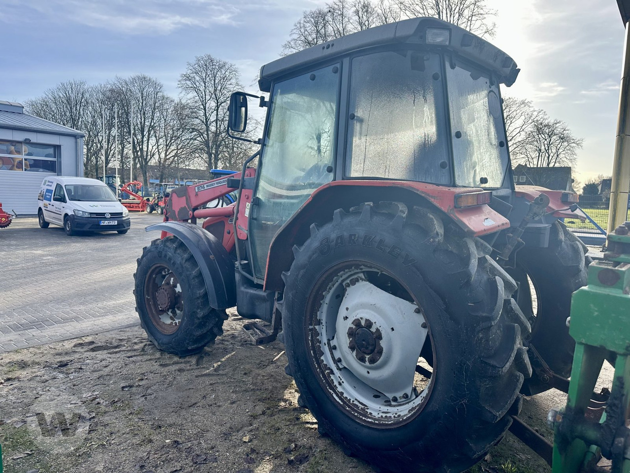 Massey Ferguson 4235 - Трактор: фото 4 Massey Ferguson 4235 - Трактор: фото 4