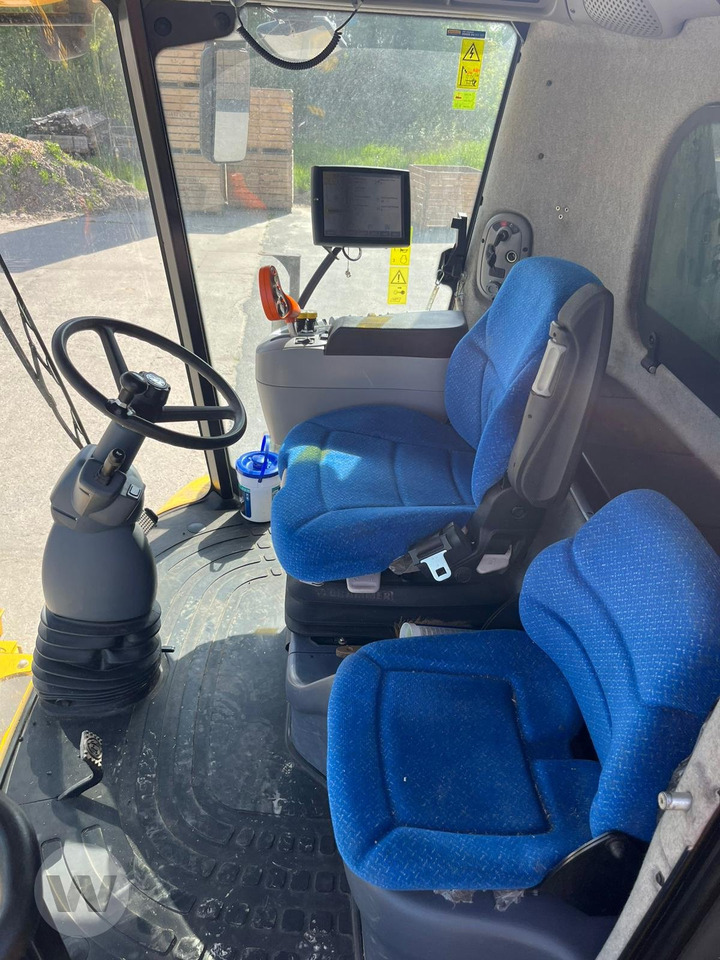 Зернозбиральний комбайн New Holland CR 8080: фото 9