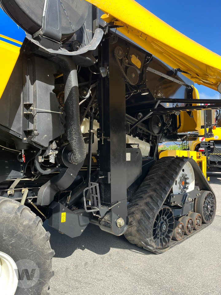 Зернозбиральний комбайн New Holland CR 8080: фото 13