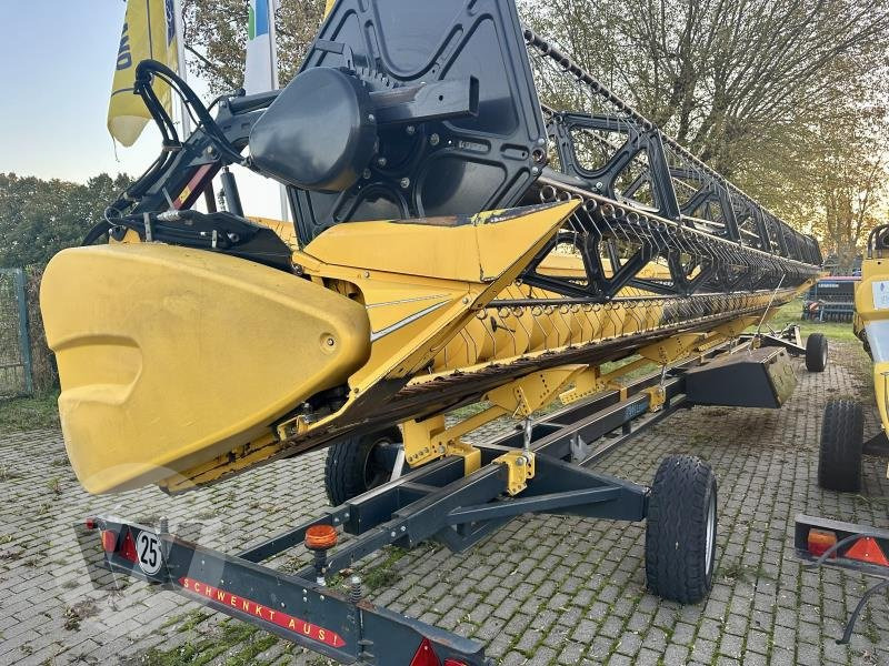 New Holland Schneidwerk 40 GHVF - Жниварка зернова: фото 1 New Holland Schneidwerk 40 GHVF - Жниварка зернова: фото 1