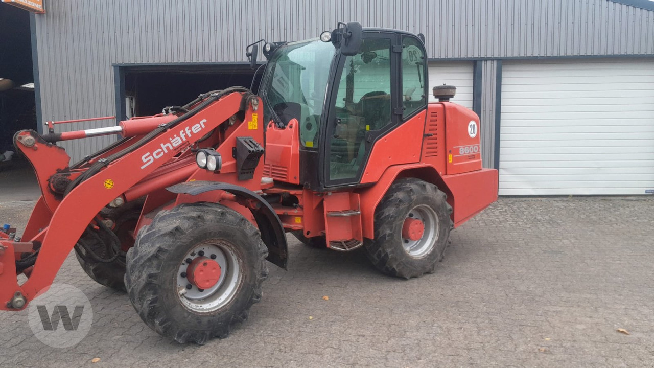 Schäffer 8600 Z - Компактний фронтальний навантажувач: фото 2 Schäffer 8600 Z - Компактний фронтальний навантажувач: фото 2