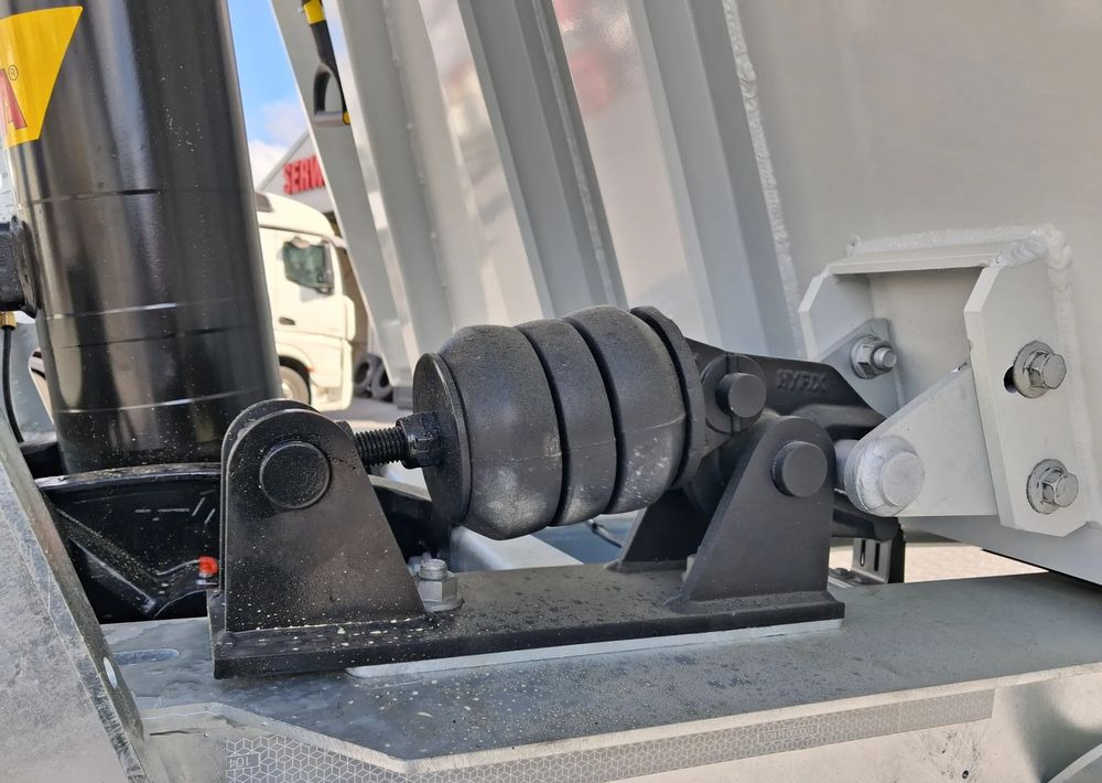 Zaslaw Aluminiowa skrzynia 28-33m3 - Самоскид напівпричіп: фото 5 Zaslaw Aluminiowa skrzynia 28-33m3 - Самоскид напівпричіп: фото 5