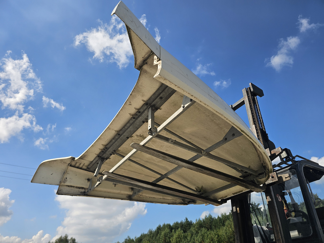 DAF XF105 SPACE CAB / ROOF SPOILER - Аеродинаміка/ Спойлери: фото 5 DAF XF105 SPACE CAB / ROOF SPOILER - Аеродинаміка/ Спойлери: фото 5