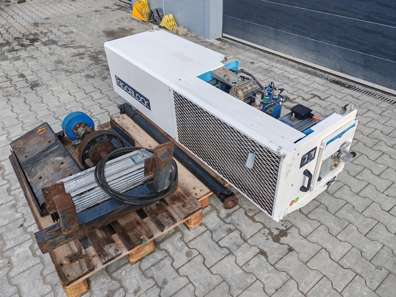 FRIGOBLOCK FK13 / G24 V03K516 / DP132-150/4 / COMPLETE SET - Система охолодження: фото 4 FRIGOBLOCK FK13 / G24 V03K516 / DP132-150/4 / COMPLETE SET - Система охолодження: фото 4