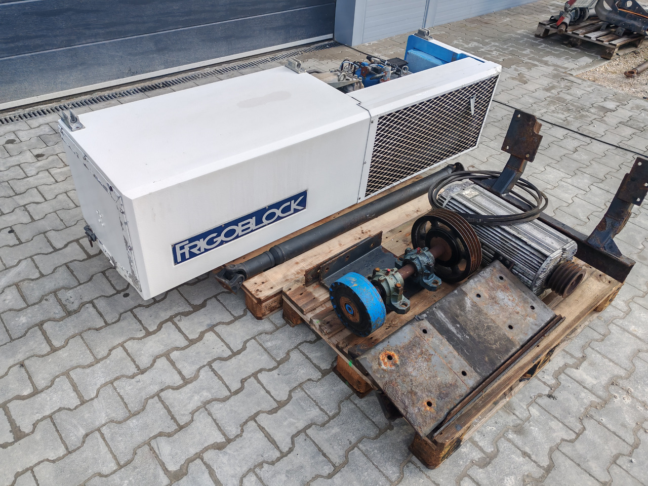 FRIGOBLOCK FK13 / G24 V03K516 / DP132-150/4 / COMPLETE SET - Система охолодження: фото 3 FRIGOBLOCK FK13 / G24 V03K516 / DP132-150/4 / COMPLETE SET - Система охолодження: фото 3