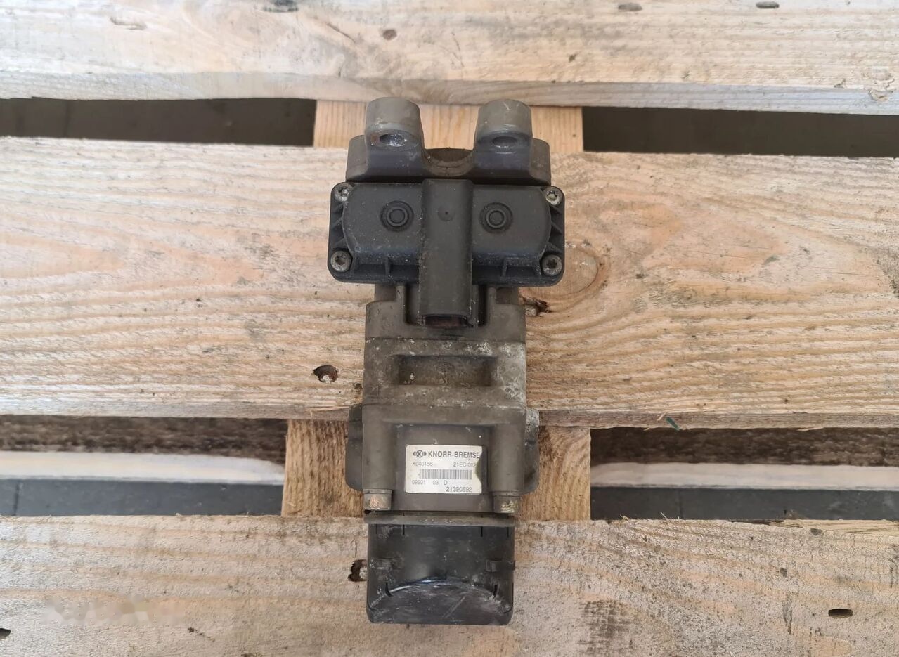 Knorr-Bremse 21390592 Renault PREMIUM truck - Гальмівний клапан в категорії Вантажівки: фото 1 Knorr-Bremse 21390592 Renault PREMIUM truck - Гальмівний клапан в категорії Вантажівки: фото 1