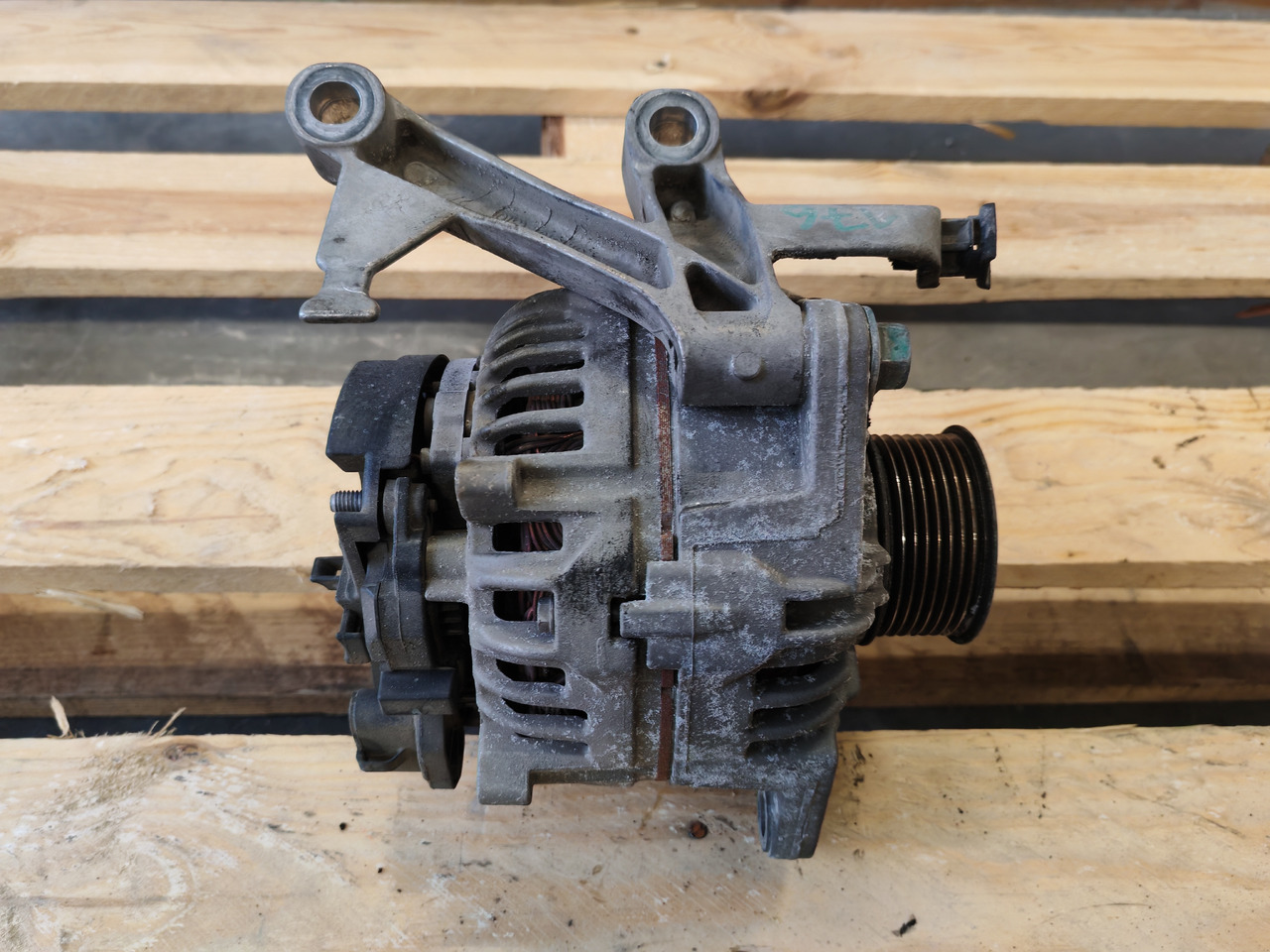 MAN TGS TGX EURO 6 / D2676 LF51 / ALTERNATOR / 51261017283 - Генератор: фото 2 MAN TGS TGX EURO 6 / D2676 LF51 / ALTERNATOR / 51261017283 - Генератор: фото 2