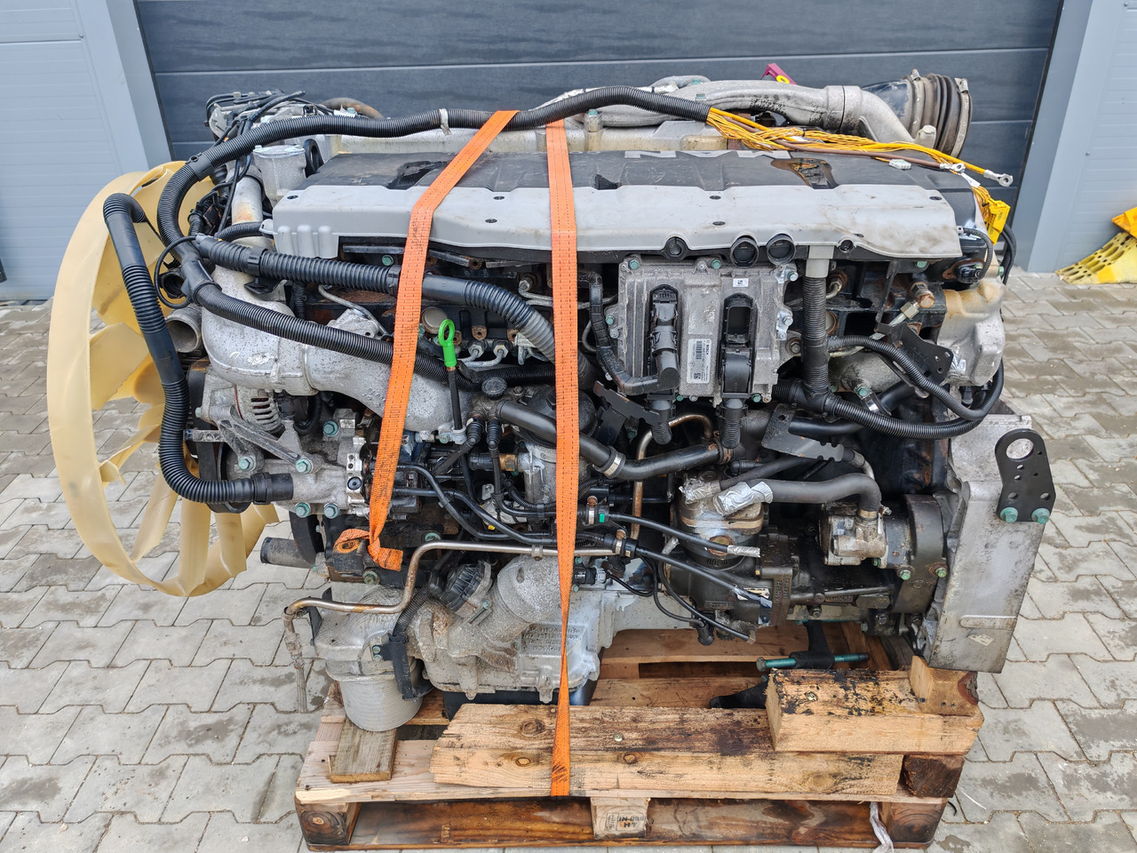 MAN TGX TGS / D2676 LF51 / EURO 6 / COMPLETE ENGINE - Двигун: фото 2 MAN TGX TGS / D2676 LF51 / EURO 6 / COMPLETE ENGINE - Двигун: фото 2