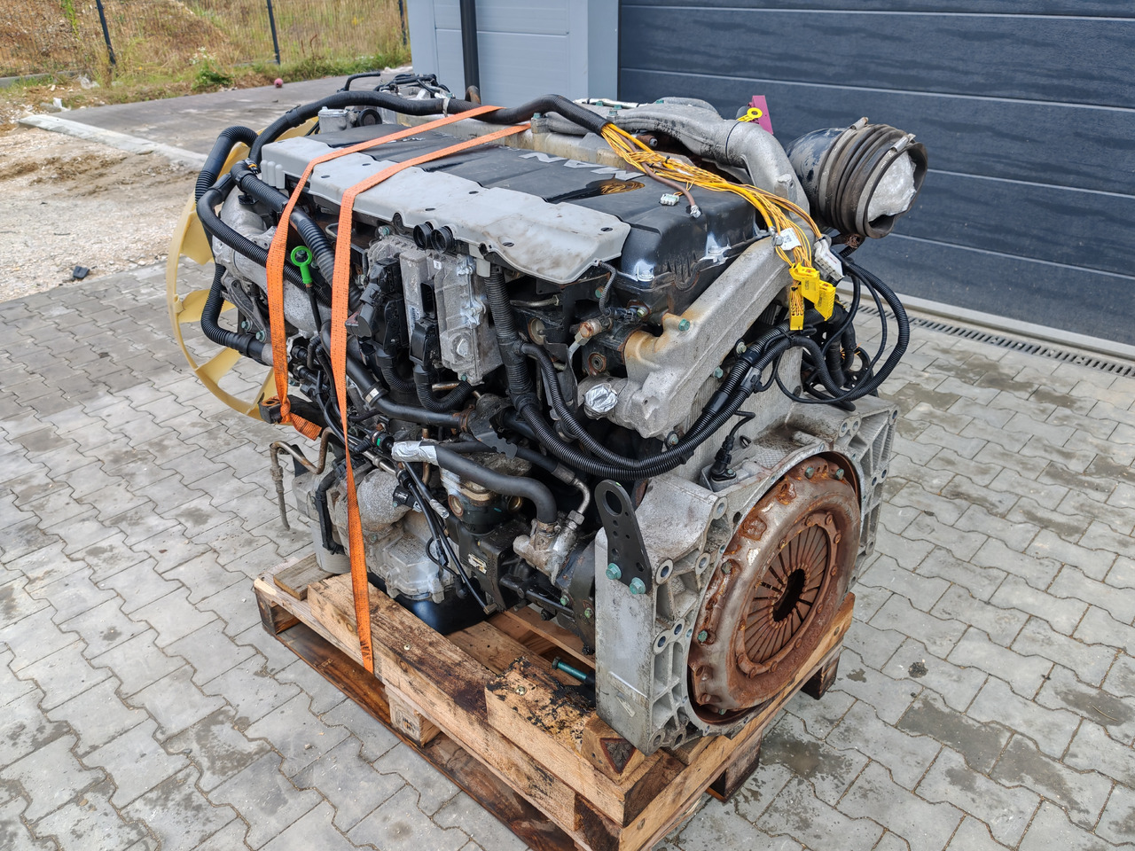 MAN TGX TGS / D2676 LF51 / EURO 6 / COMPLETE ENGINE - Двигун: фото 3 MAN TGX TGS / D2676 LF51 / EURO 6 / COMPLETE ENGINE - Двигун: фото 3