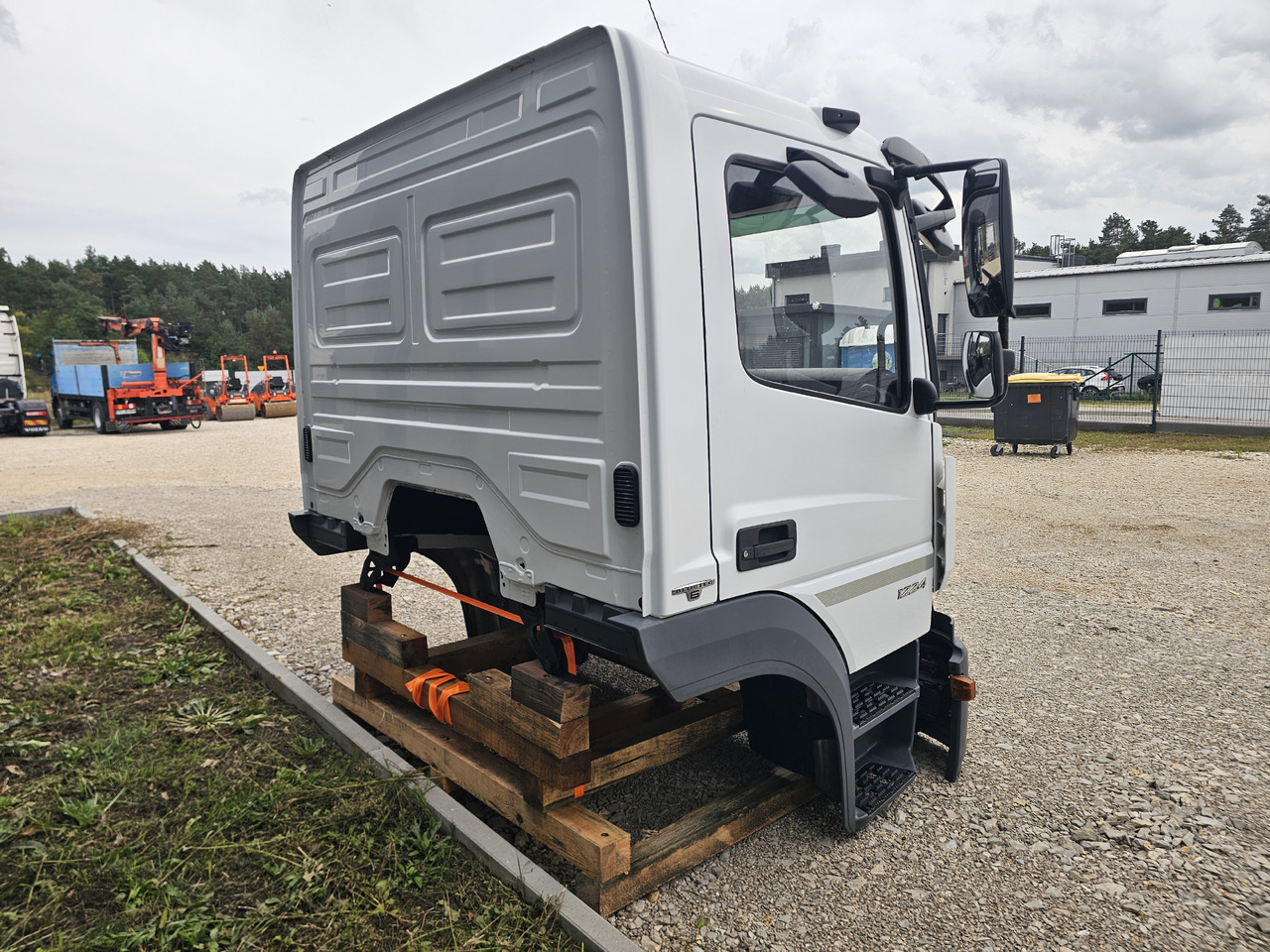 MERCEDES-BENZ ATEGO EURO 6 / COMPLETE CABINE - Кабіна: фото 5 MERCEDES-BENZ ATEGO EURO 6 / COMPLETE CABINE - Кабіна: фото 5