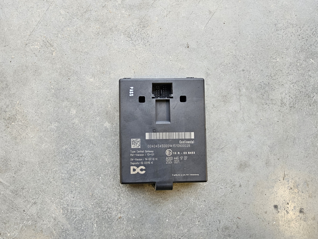 MERCEDES-BENZ ATEGO MP4 EURO 6 /CGW CENTRAL GATEWAY ECU / A0004461727 - Блок управління: фото 2 MERCEDES-BENZ ATEGO MP4 EURO 6 /CGW CENTRAL GATEWAY ECU / A0004461727 - Блок управління: фото 2