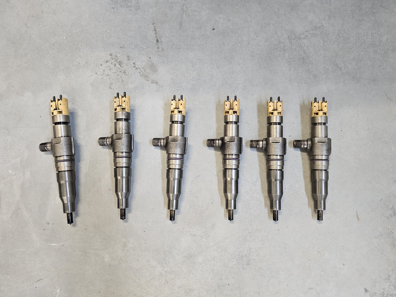 MERCEDES-BENZ ATEGO MP4 EURO 6 / INJECTORS SET / OM936 / A9361787002 - Інжектор: фото 2 MERCEDES-BENZ ATEGO MP4 EURO 6 / INJECTORS SET / OM936 / A9361787002 - Інжектор: фото 2