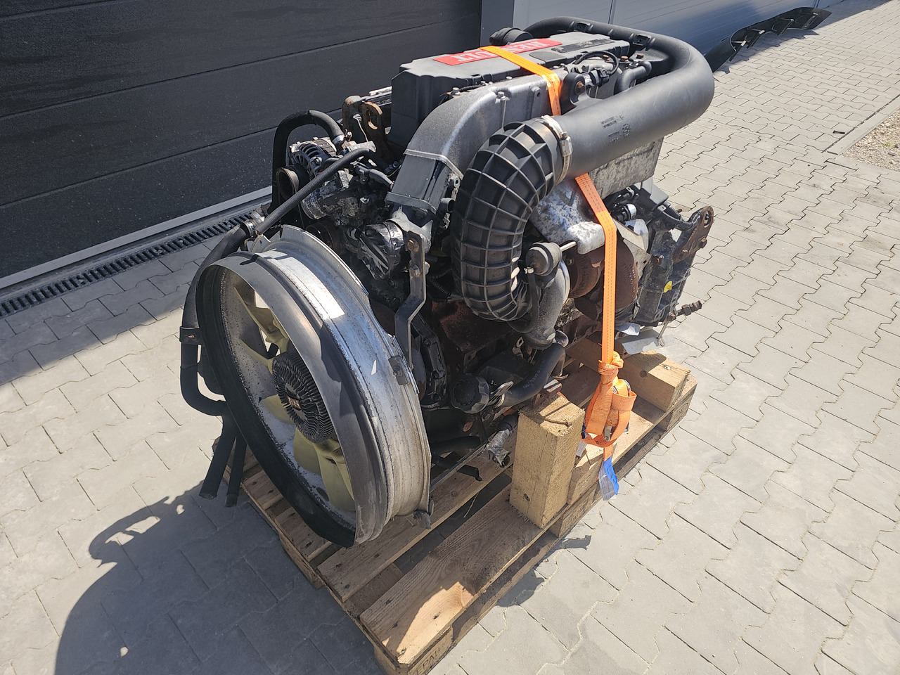 RENAULT DXI5 / 140KW 190KM / EURO4 EURO5 / COMPLETE ENGINE / WORLDLINE DELIVERY - Двигун: фото 2 RENAULT DXI5 / 140KW 190KM / EURO4 EURO5 / COMPLETE ENGINE / WORLDLINE DELIVERY - Двигун: фото 2