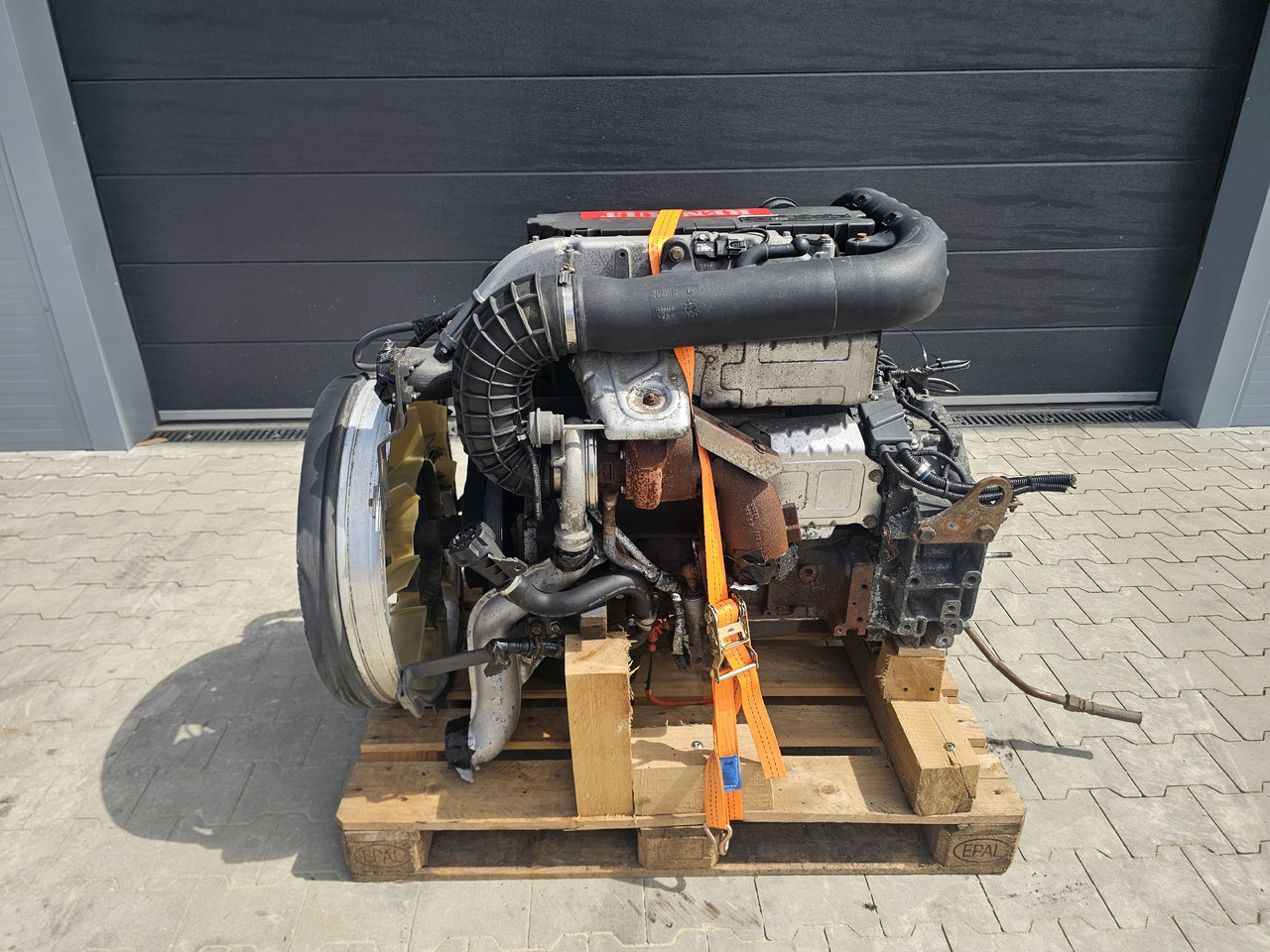 RENAULT ENGINE DXI5 / 140KW 190KM / EURO4 EURO5 / COMPLETE ENGINE / WORLDLINE DELIVERY - Двигун: фото 1 RENAULT ENGINE DXI5 / 140KW 190KM / EURO4 EURO5 / COMPLETE ENGINE / WORLDLINE DELIVERY - Двигун: фото 1