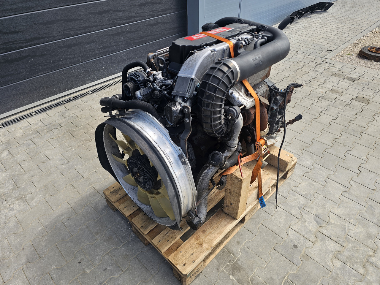 RENAULT ENGINE DXI5 / 158KW 215KM / EURO4 EURO5 / COMPLETE ENGINE / WORLDLINE DELIVERY - Двигун: фото 3 RENAULT ENGINE DXI5 / 158KW 215KM / EURO4 EURO5 / COMPLETE ENGINE / WORLDLINE DELIVERY - Двигун: фото 3