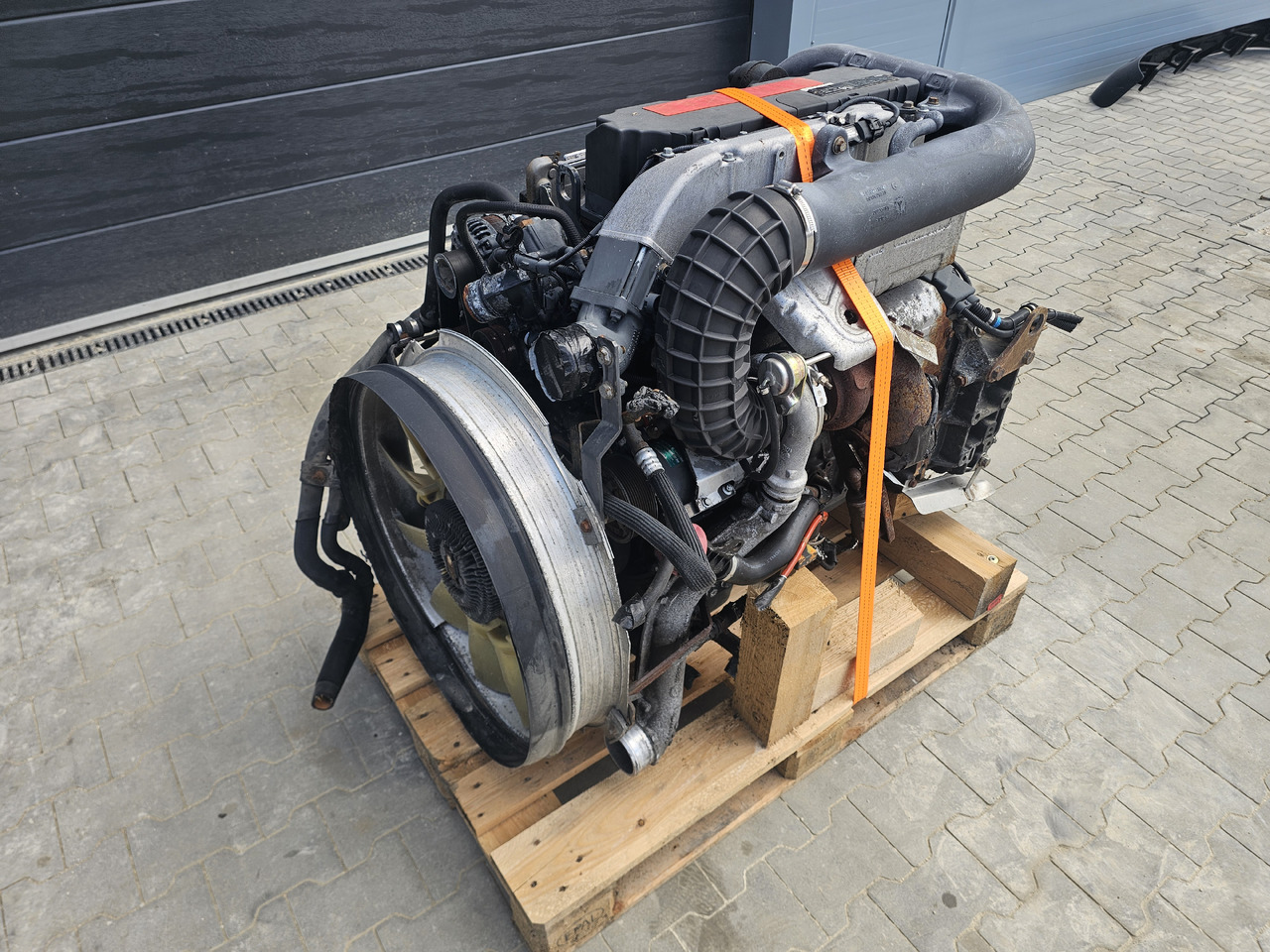 RENAULT ENGINE DXI5 / 158KW 215KM / EURO4 EURO5 / COMPLETE ENGINE / WORLDLINE DELIVERY - Двигун: фото 2 RENAULT ENGINE DXI5 / 158KW 215KM / EURO4 EURO5 / COMPLETE ENGINE / WORLDLINE DELIVERY - Двигун: фото 2