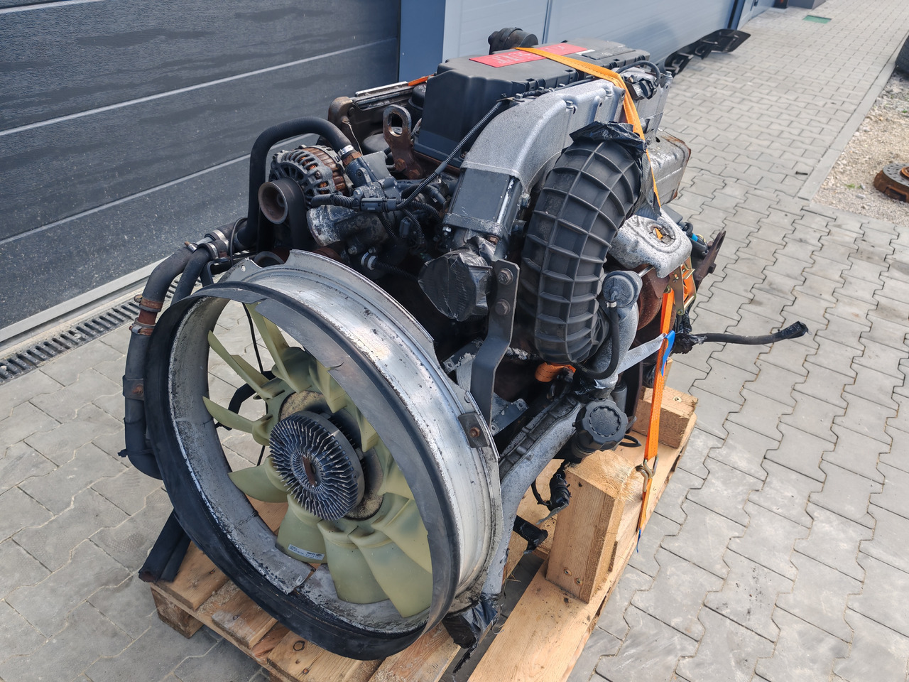 RENAULT ENGINE DXI5 / 158KW 215KM / EURO4 EURO5 / COMPLETE ENGINE / WORLDLINE DELIVERY - Двигун: фото 2 RENAULT ENGINE DXI5 / 158KW 215KM / EURO4 EURO5 / COMPLETE ENGINE / WORLDLINE DELIVERY - Двигун: фото 2