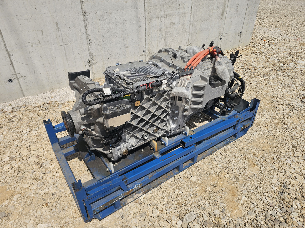 RENAULT T E-TECH / C E-TECH ELECTRIC / NEM 3 DRIVETRAIN / EPT2412 / COMPLETE - Двигун: фото 2 RENAULT T E-TECH / C E-TECH ELECTRIC / NEM 3 DRIVETRAIN / EPT2412 / COMPLETE - Двигун: фото 2
