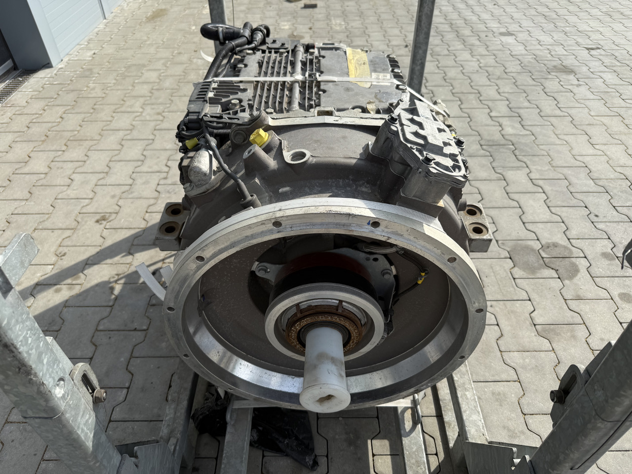 VOLVO BUS HYBRID Automatic gearbox AT2412F electric motor EMDS120 (EMD300B) / NEW - Коробка передач в категорії Міські автобуси: фото 4 VOLVO BUS HYBRID Automatic gearbox AT2412F electric motor EMDS120 (EMD300B) / NEW - Коробка передач в категорії Міські автобуси: фото 4