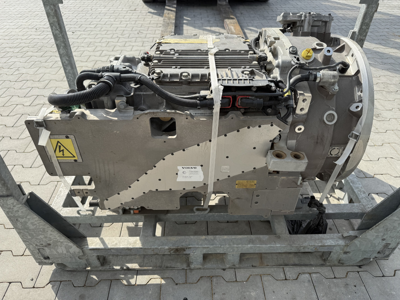VOLVO BUS HYBRID Automatic gearbox AT2412F electric motor EMDS120 (EMD300B) / NEW - Коробка передач в категорії Міські автобуси: фото 5 VOLVO BUS HYBRID Automatic gearbox AT2412F electric motor EMDS120 (EMD300B) / NEW - Коробка передач в категорії Міські автобуси: фото 5