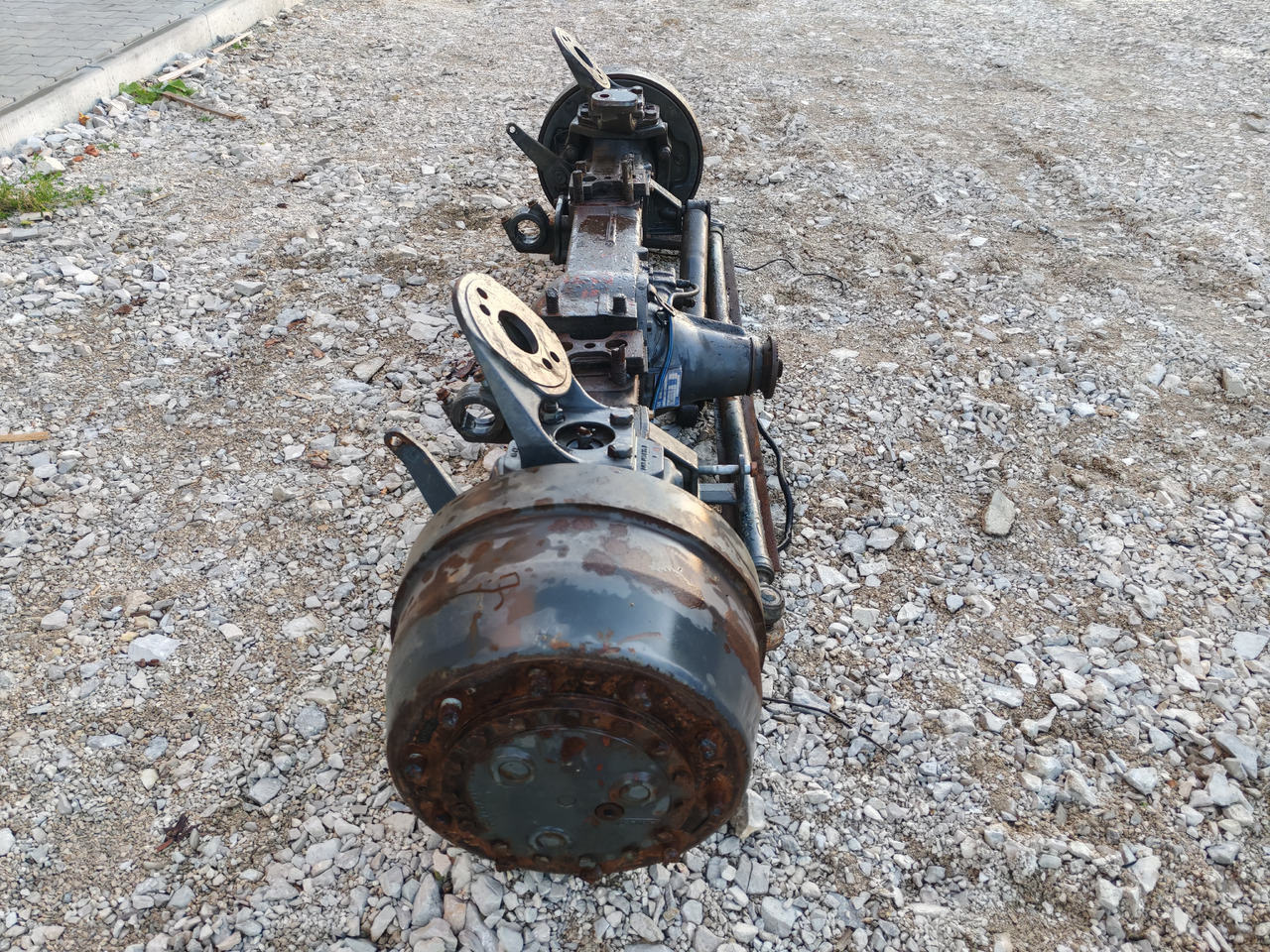 VOLVO FH FM FMX / FRONT DRIVE AXLE 4X4 6X6 / APL-9000 / RATIO: 6.89/2.07 - Передня вісь: фото 3 VOLVO FH FM FMX / FRONT DRIVE AXLE 4X4 6X6 / APL-9000 / RATIO: 6.89/2.07 - Передня вісь: фото 3