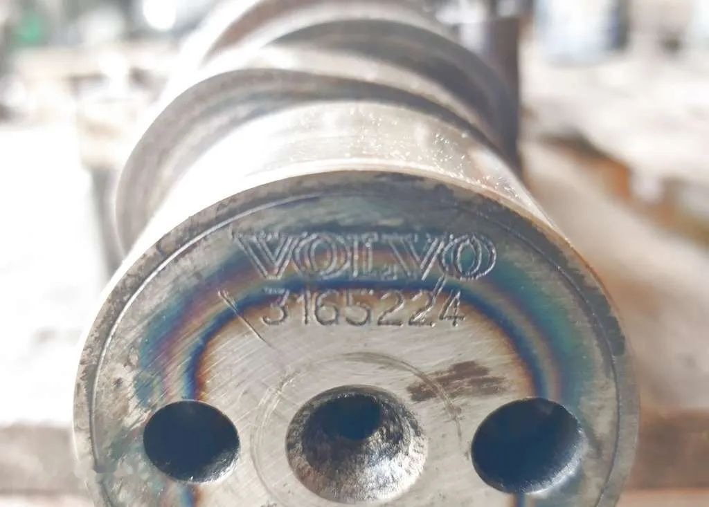 VOLVO FH12 D12 CAMSHAFT / 3165224 / WORLDWIDE DELIVERY - Розподільний вал в категорії Вантажівки: фото 2 VOLVO FH12 D12 CAMSHAFT / 3165224 / WORLDWIDE DELIVERY - Розподільний вал в категорії Вантажівки: фото 2