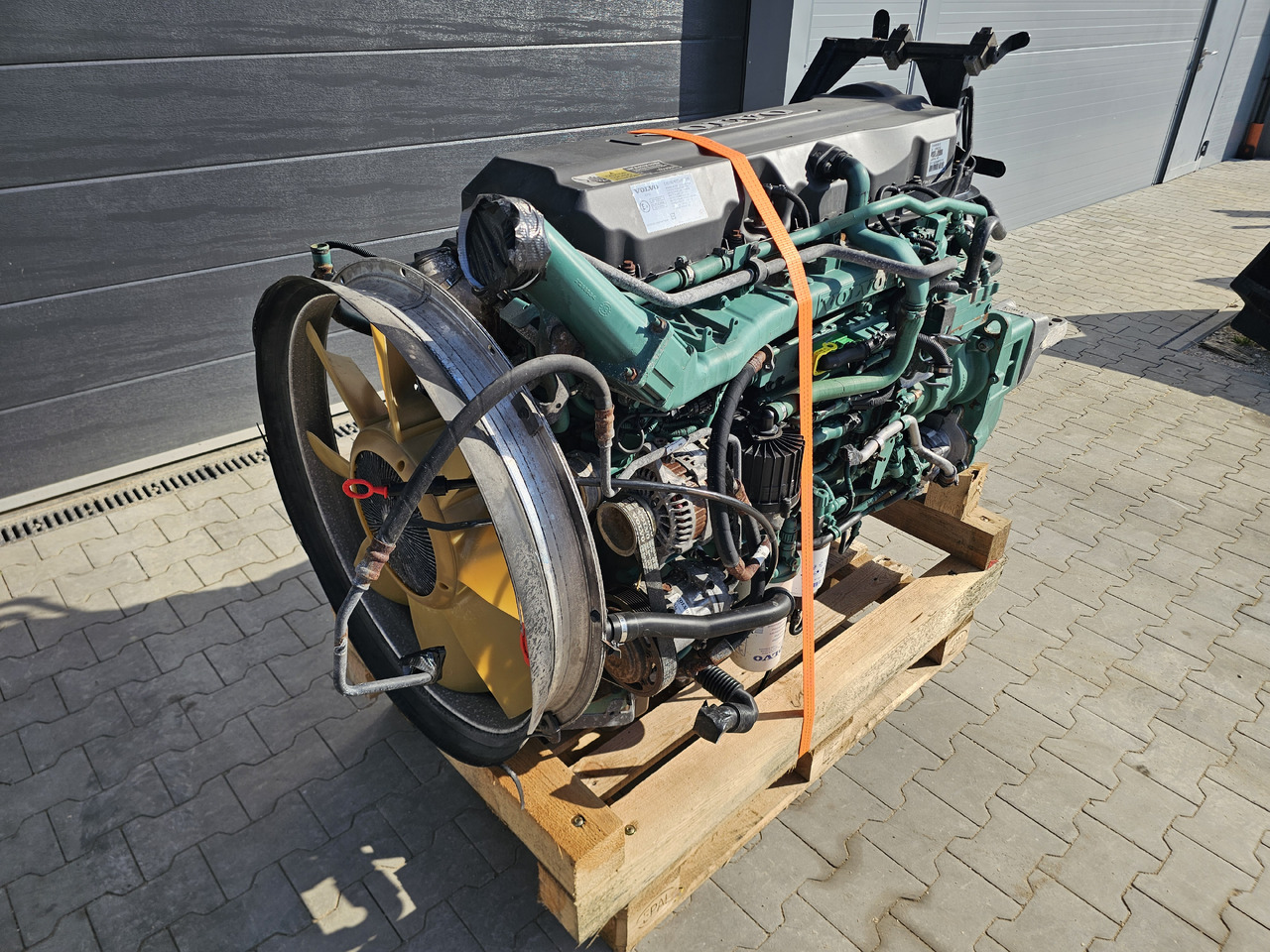 VOLVO FM / D11C 410 EEV / COMPLETE ENGINE - Двигун: фото 3 VOLVO FM / D11C 410 EEV / COMPLETE ENGINE - Двигун: фото 3