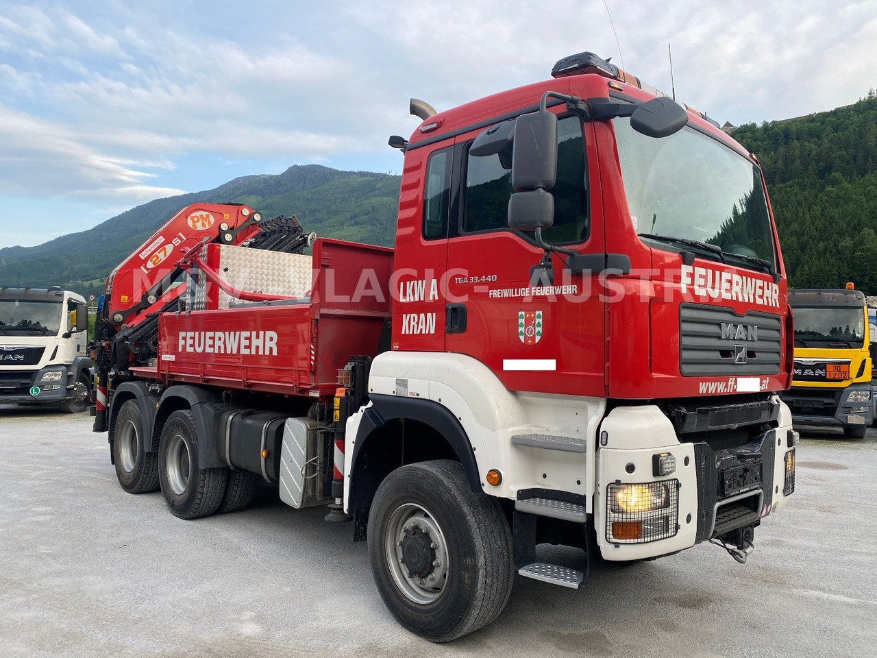 MAN 33.440 6x6 KRAN PM27 und Frontseilwinde 60lm - Бортова вантажівка/ Платформа, Вантажівка з маніпулятором: фото 2 MAN 33.440 6x6 KRAN PM27 und Frontseilwinde 60lm - Бортова вантажівка/ Платформа, Вантажівка з маніпулятором: фото 2