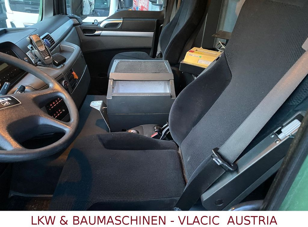 MAN TGS 26.400 Gastankwagen mit Pumpe und Wage22000L MAN TGS 26.400 Gastankwagen mit Pumpe und Wage22000L - Вантажівка цистерна: фото 5 MAN TGS 26.400 Gastankwagen mit Pumpe und Wage22000L MAN TGS 26.400 Gastankwagen mit Pumpe und Wage22000L - Вантажівка цистерна: фото 5